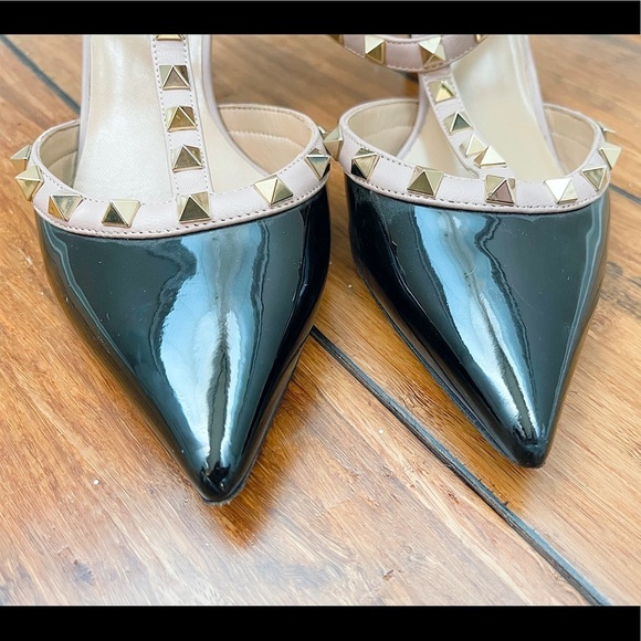 Valentino Garavani Rockstud Leather Pumps, 37.5 - Picture 6 of 9